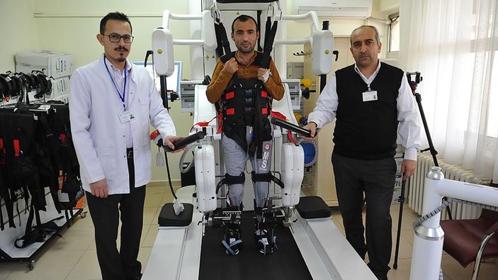 Robotik tedaviyle tekerlekli sandalyeden kurtuldu