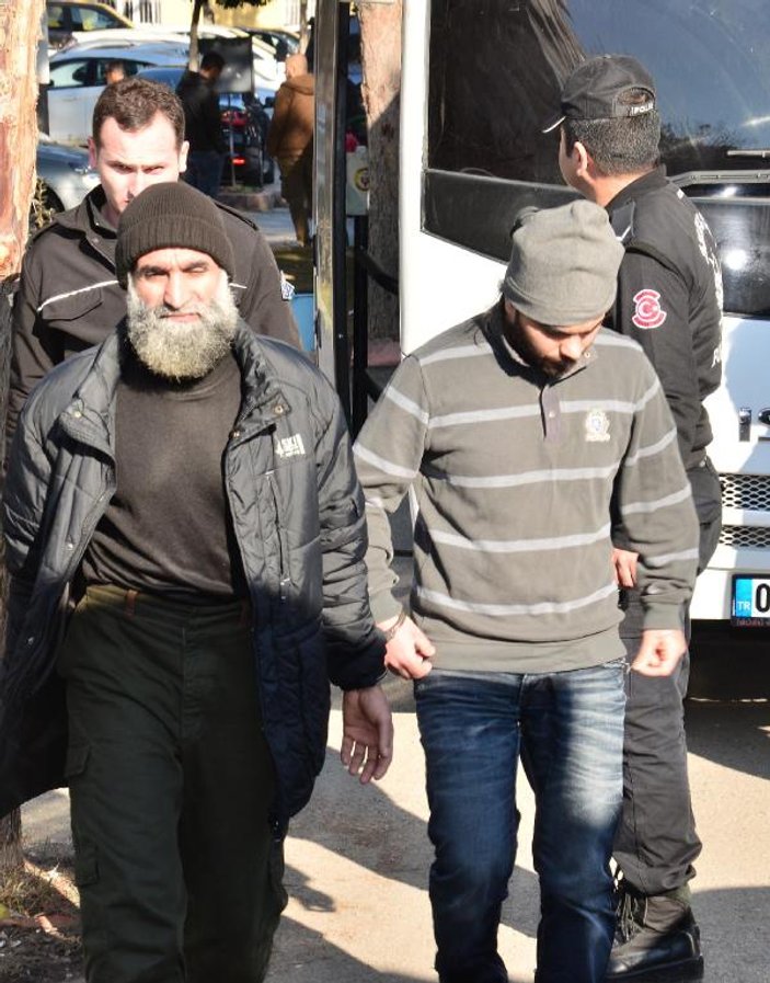Adana'da DEAŞ'lılara 'Vatan hainleri' tepkisi