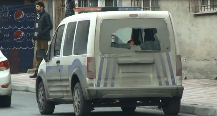Esenyurt'ta polise saldırı