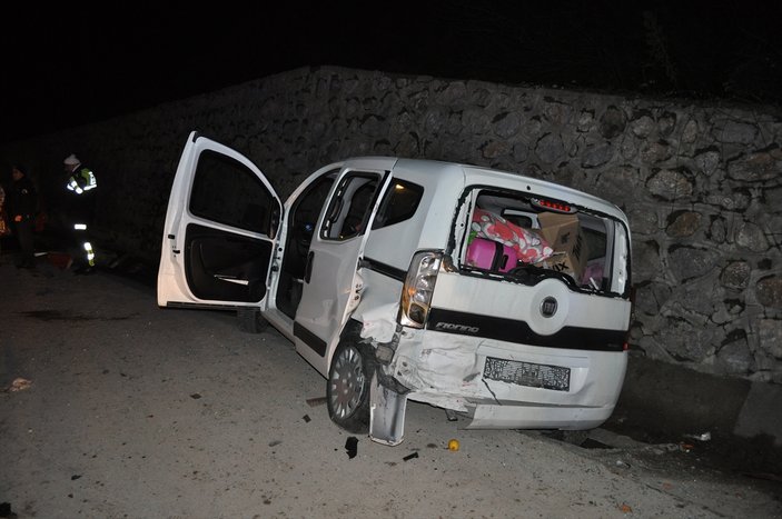 Sakarya'da zincirleme trafik kazası: 8 yaralı