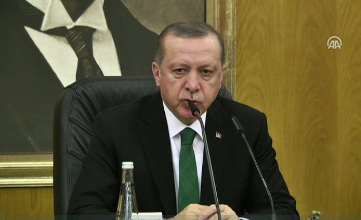 Erdoğan'a elinizde referandumla ilgili anket var mı sorusu