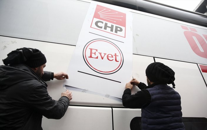 CHP otobüslerinden 'evet' mührünü kaldırttı