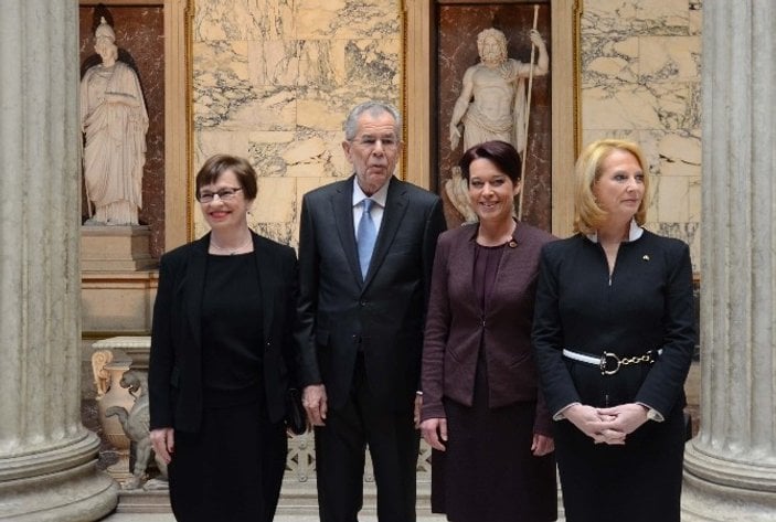 Avusturya’nın yeni Cumhurbaşkanı Bellen görevini devraldı