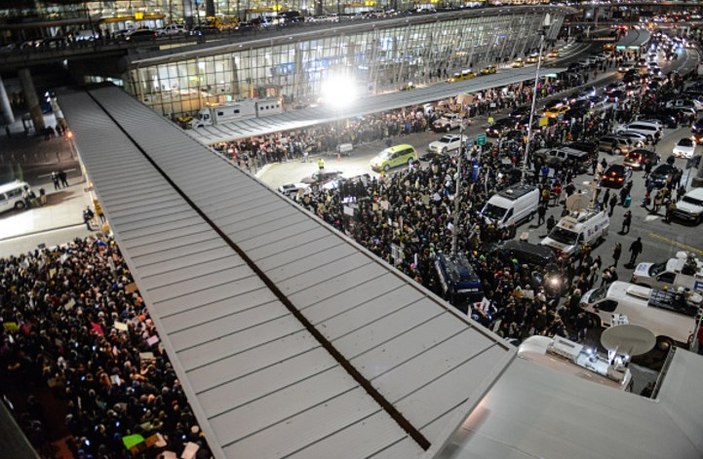 ABD'deki vize protestosu büyüyor