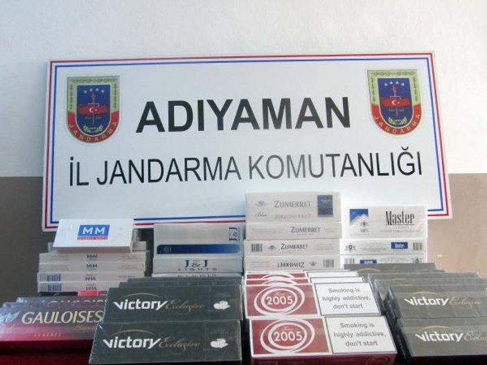 Adıyaman'da otomobilde 830 paket kaçak sigara ele geçti