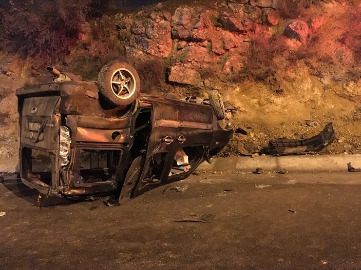 Tuzla'da trafik kazası: 1 ölü, 1 yaralı