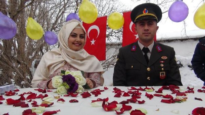 Kars'ta eksi 15 derecede nikah kıydılar