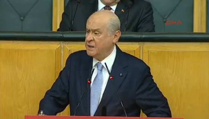 Bahçeli 'evet' eleştirilerine yanıt verdi