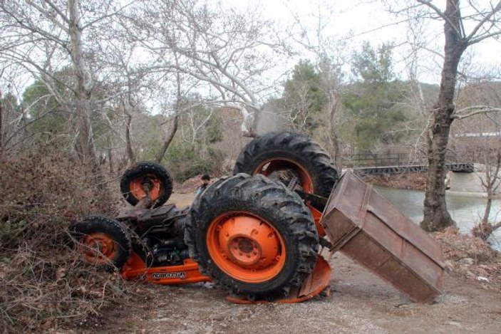 15 yaşındaki çocuk kaçırdığı traktörün altında kalarak öldü