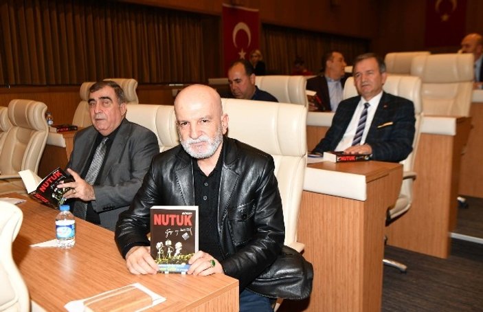 Adana Çukurova Belediyesi Nutuk dağıttı