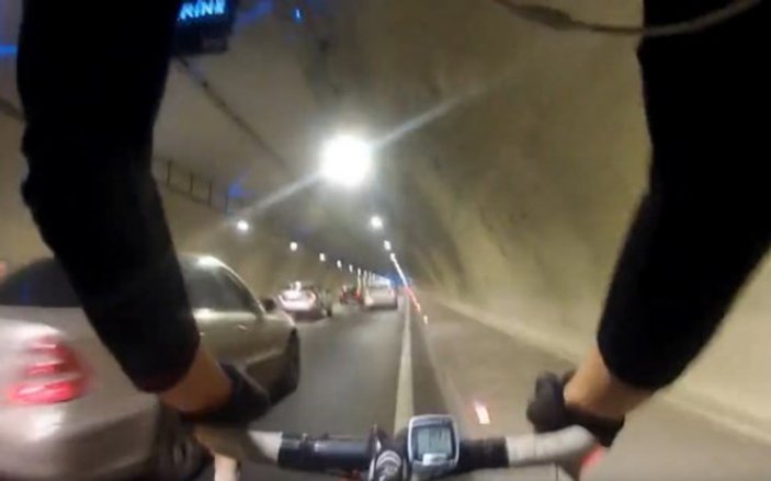 Avrasya Tüneli'nden bisikletle geçen gence para cezası