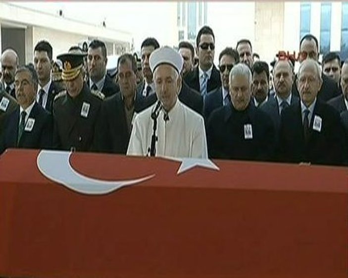 Liderler El Bab şehidinin cenazesine katıldı