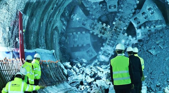 Kabataş- Mahmutbey Metro Hattı'nın kazı çalışmaları sürüyor