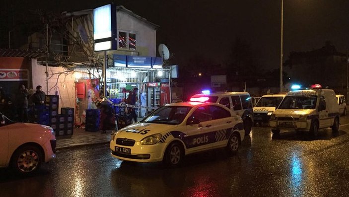 Antalya'da soyguncular market sahibini vurdu