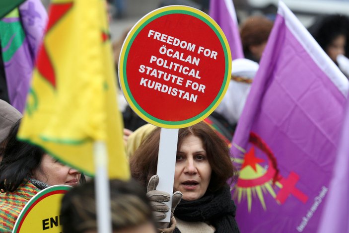 Strazburg'da PKK gösterisi