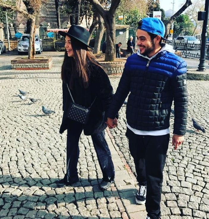 Rüzgar Erkoçlar'dan sevgilisine evlilik teklifi