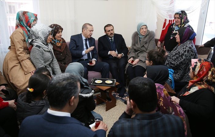 Erdoğan, vatandaşın çay davetini kabul etti