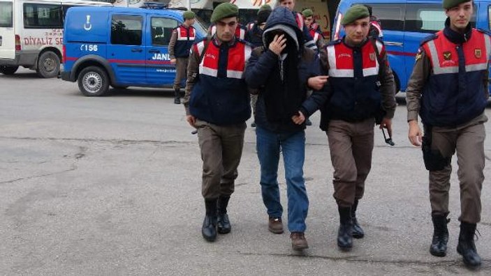 Kaçak FETÖ'cünün ailesine askerden tepki