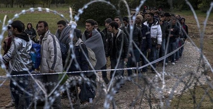 Trump imzaladı: Belgesiz göçmenlere toplu sınır dışı