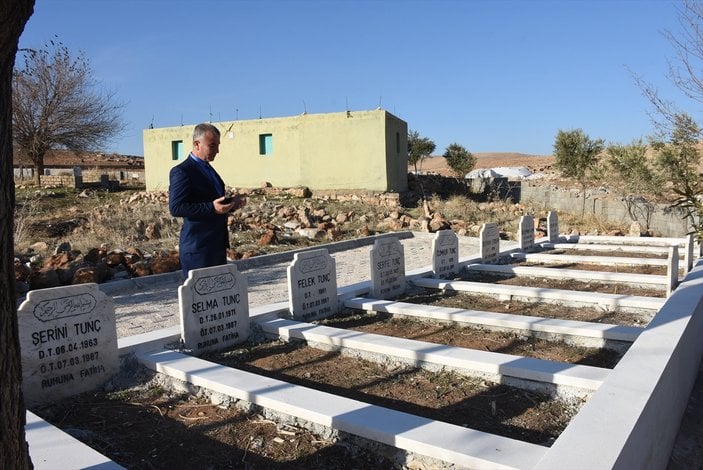 Teröristlerce katledilenlerin mezarlığı şehitlik oldu