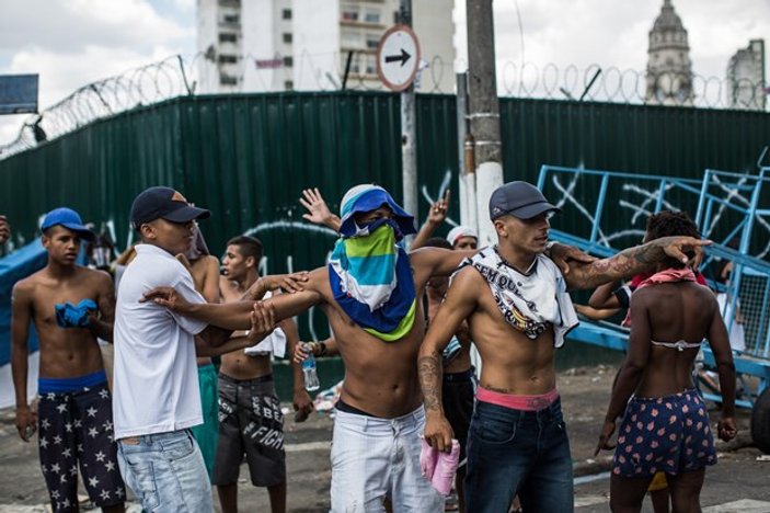 Rio Karnavalı krizin gölgesinde başladı