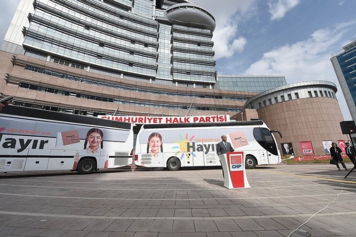 CHP yeni otobüslerini tanıttı