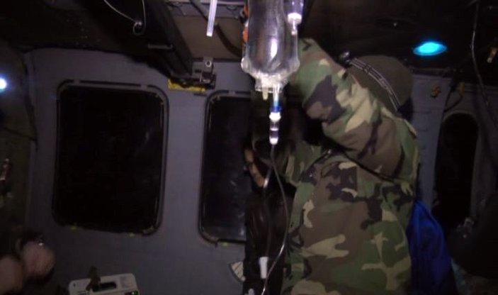 Hakkari'de askeri helikopter hayat kurtardı