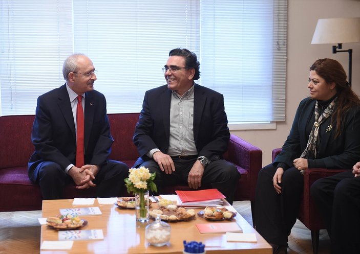 Kılıçdaroğlu ihraç edilen akademisyenlerle bir araya geldi