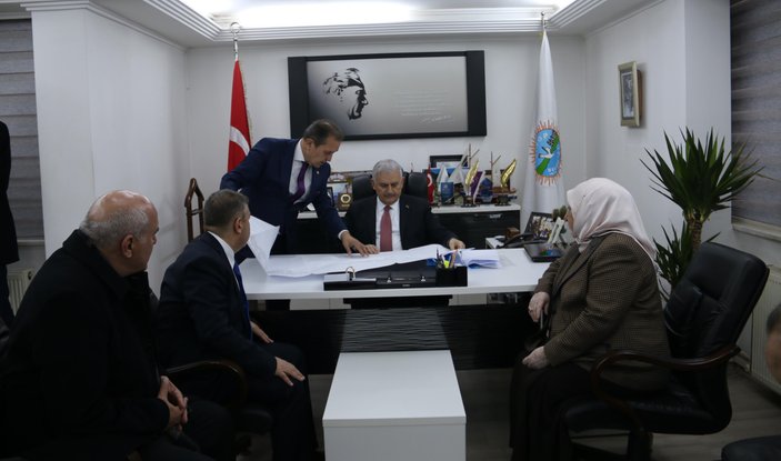 Başbakan Yıldırım'dan CHP'li belediyeye ziyaret