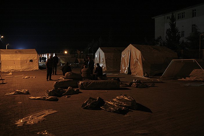 Samsat'ta çadırlar kurulmaya başlandı