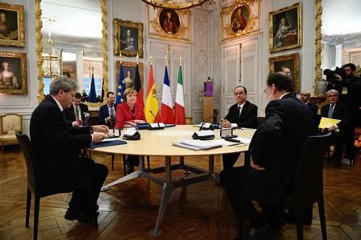 Versay Sarayı'nda Avrupa Birliği zirvesi