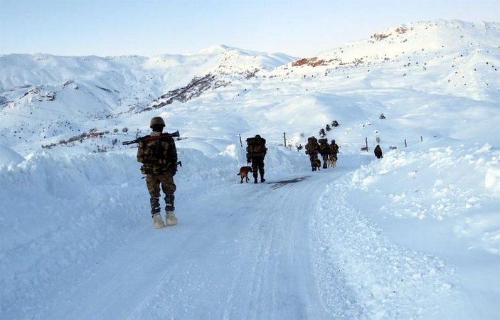 TSK kışın da PKK'ya göz açtırmadı