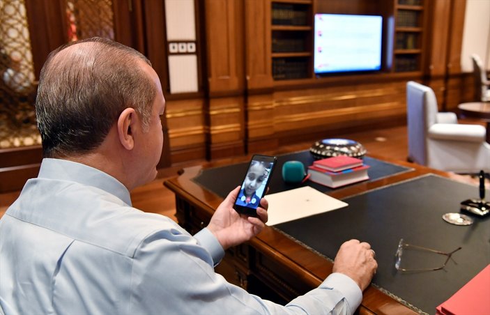 Cumhurbaşkanı Erdoğan lösemi hastası Bedirhan'la görüştü