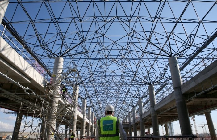 Üçüncü Havalimanı'nın terminal binası tamamlanıyor