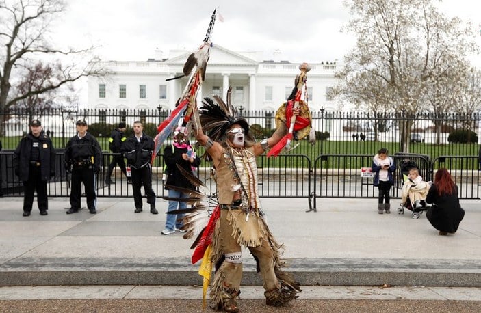 Washington'da yerliler petrol boru hattını protesto etti