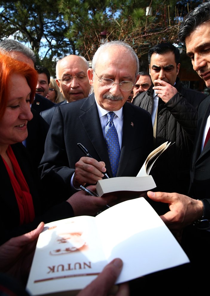 Kılıçdaroğlu Nutuk imzaladı