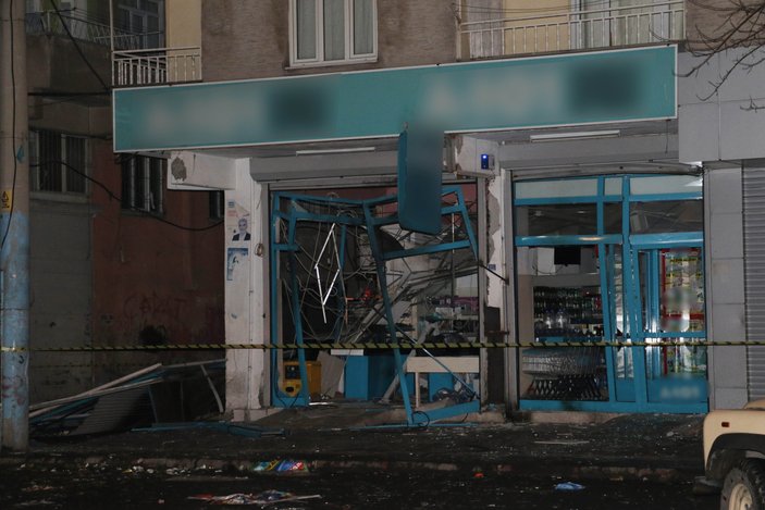 Diyarbakır’da markete bombalı saldırı