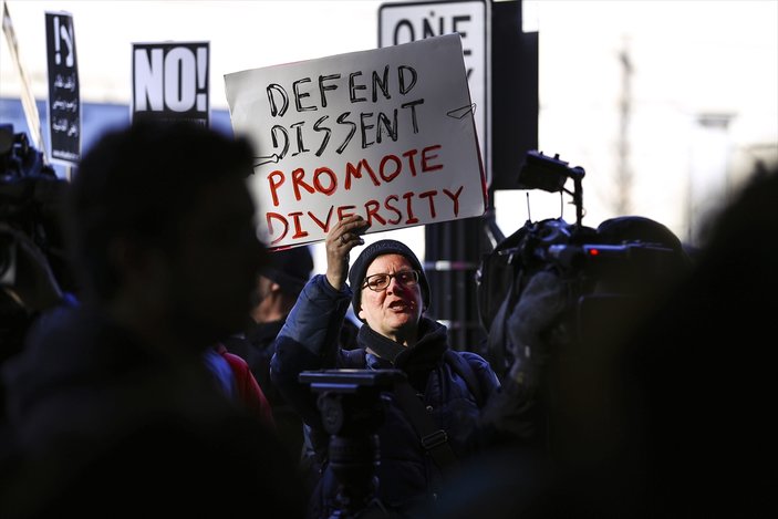 Vize sınırlaması Chicago'da protesto edildi