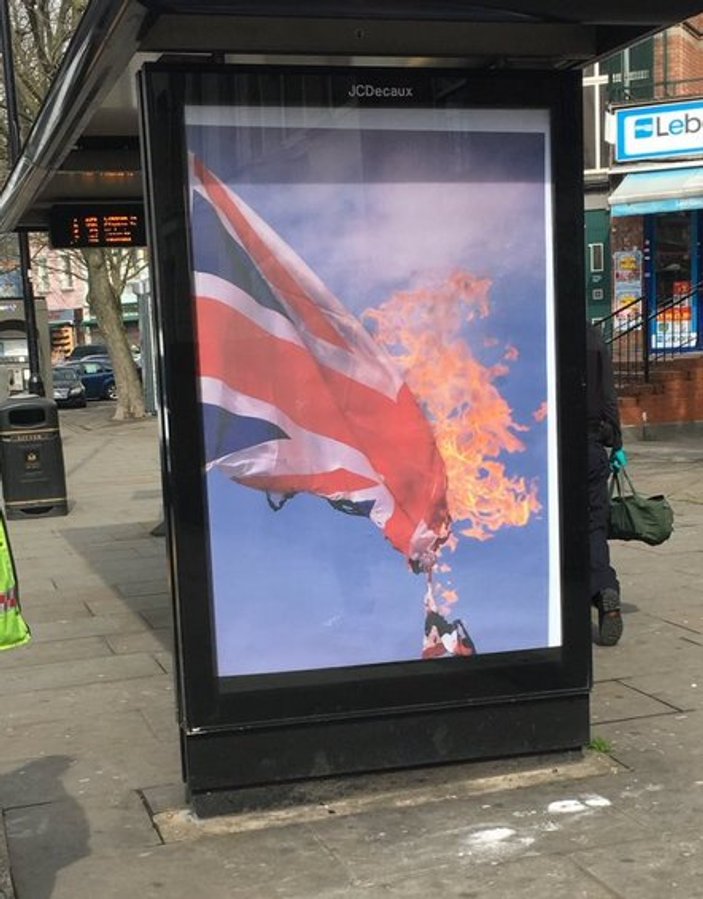 İngiltere'de tepki toplayan poster