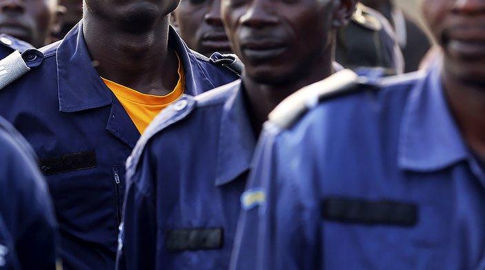 Demokratik Kongo'da 40 polisin kafası kesildi