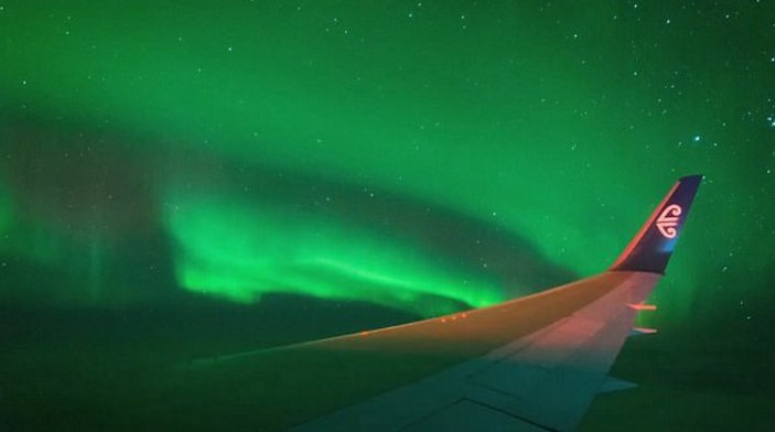 Antartika üzerinden kuzey ışıklarının görüntüsü kaydedildi