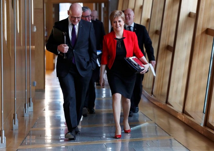 İngiltere Başbakanı May İskoçya'ya gidiyor