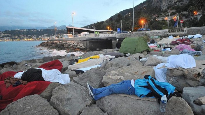 İtalya’da mültecilere yardım dağıtan 3 gönüllü tutuklandı