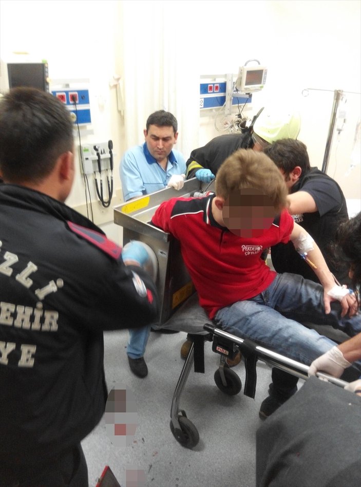 Denizli'de bir kişi kıyma makinesiyle hastaneye getirildi