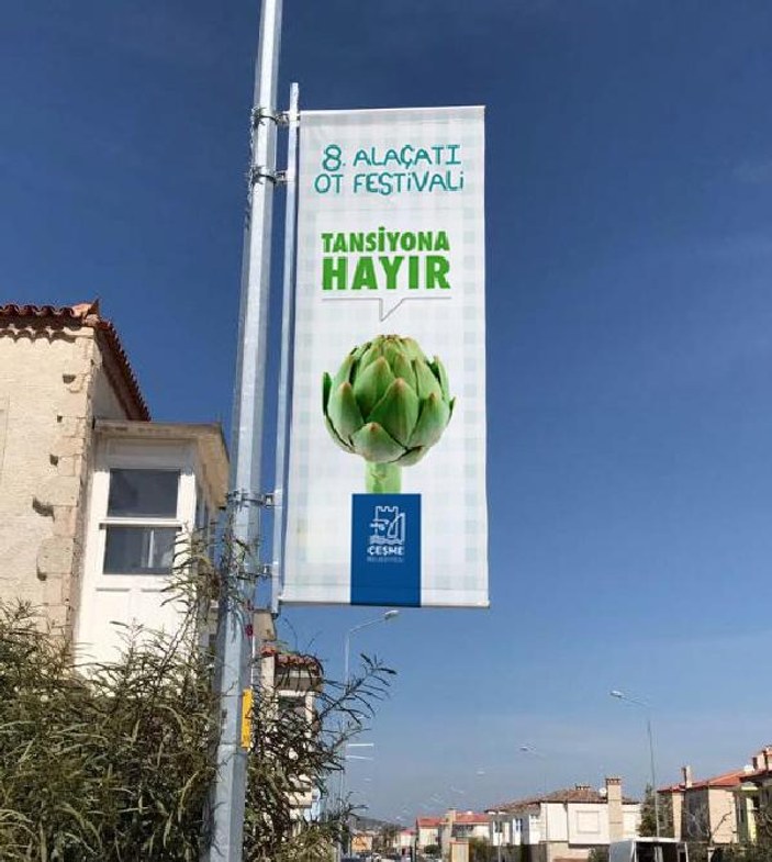 İzmir'deki ot festivali afişlerinde 'hayır'lı mesaj