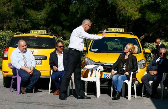 İzmir'in kadın taksicisi Gülseren