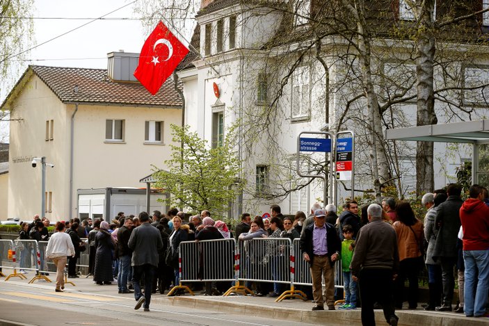 Mustafa Yeneroğlu: Yurt dışı seçmenin tercihi Evet