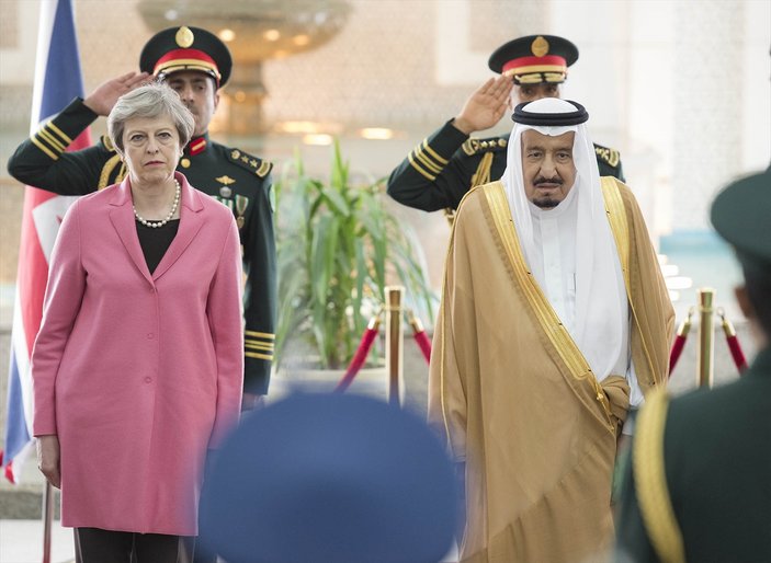 İngiltere Başbakanı Suudi Arabistan'da
