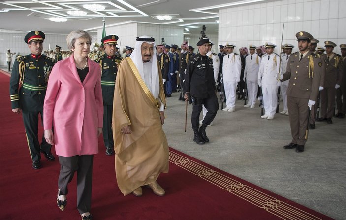 İngiltere Başbakanı Suudi Arabistan'da