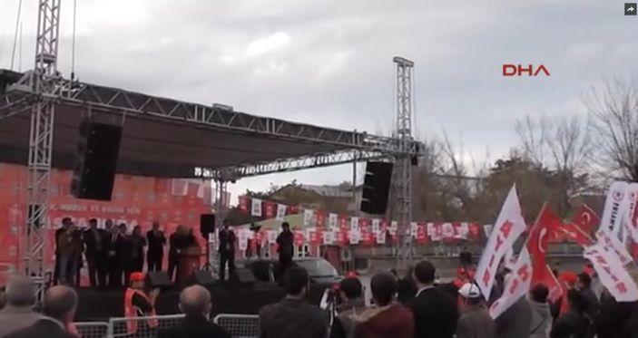 Doğu Perinçek boş meydana konuştu